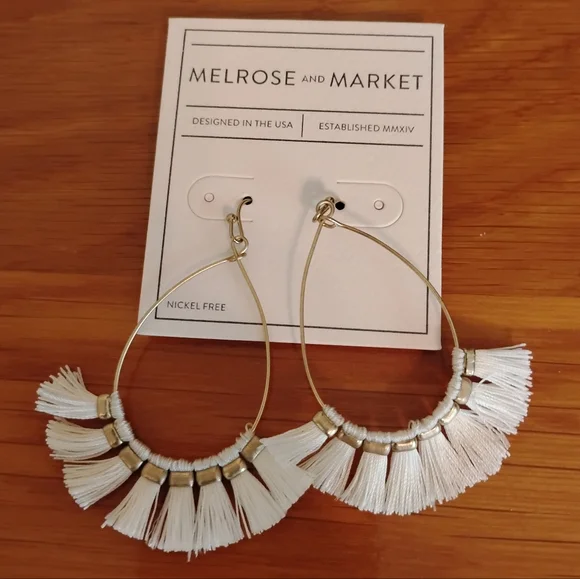 Women's White And Gold Tear Drop Hoop Tassel Earrings - Picture 2 of 4